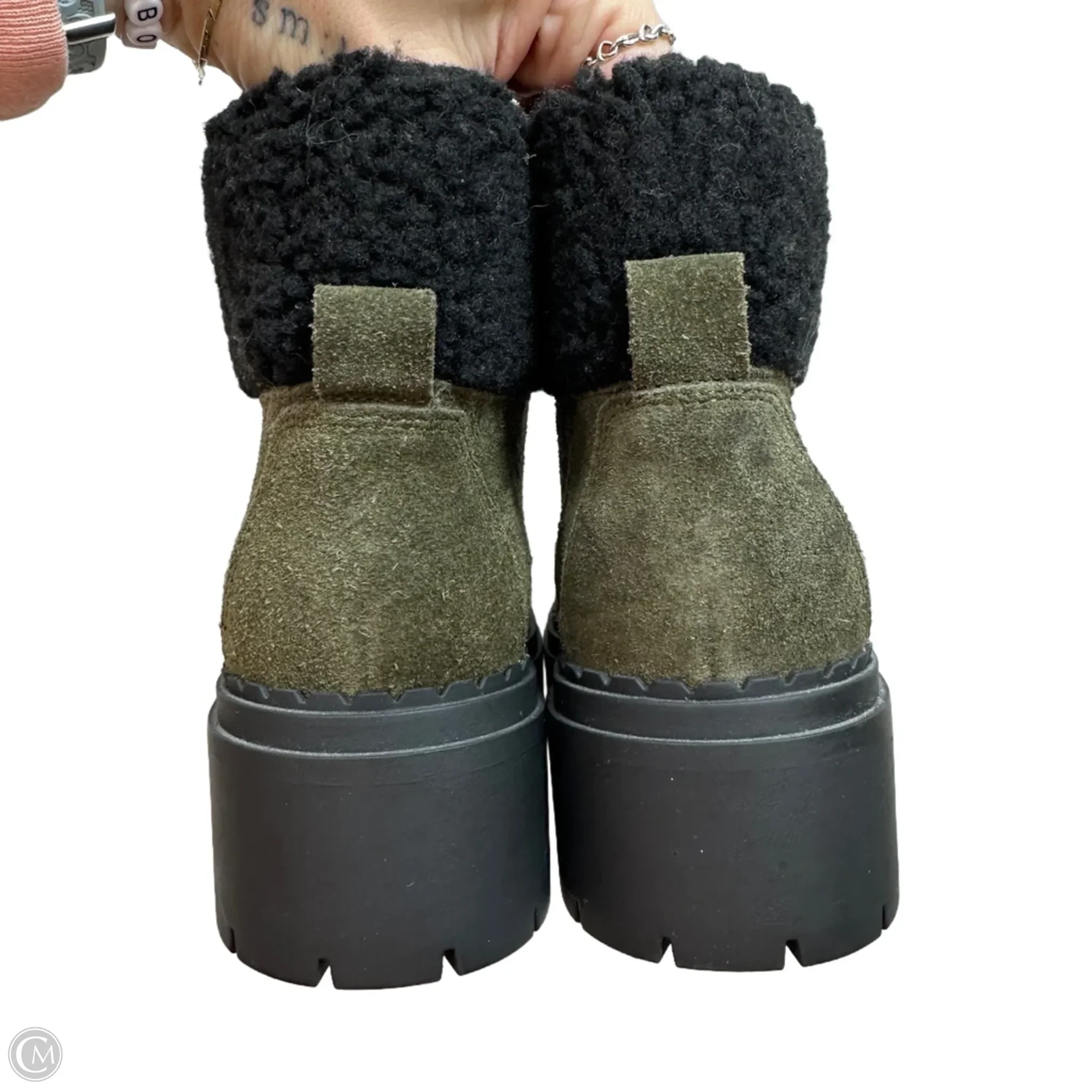 Thumb 4